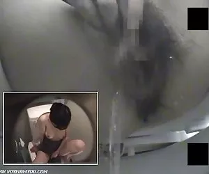 卫生间隐藏的摄像手淫