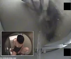 卫生间隐藏的摄像手淫