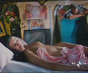 妇女的罗马尼亚、欧洲色情电影，免费热