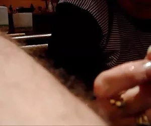 我发现我姨妈的他的鸡巴在"事故"部分3