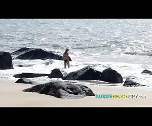 海滩上手淫