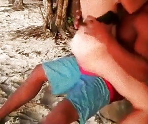 黑牙买加色情视频、视频热的性爱