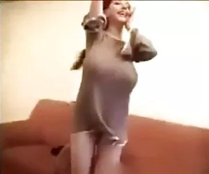 大咪咪跳舞