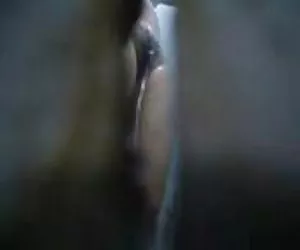 泰国青少年在浴室