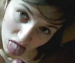 射液对无辜的女孩