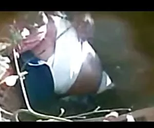 印度尼西亚-头巾的女孩具有外性