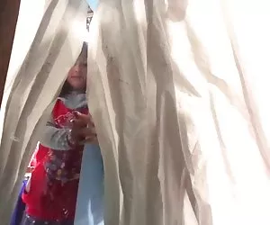 Mostrando拉维尔加在
